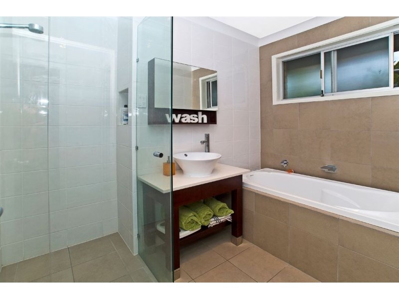 20 Shirley Street, Southport QLD 4215