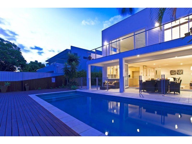 58 T E Peters Drive, Broadbeach Waters QLD 4218