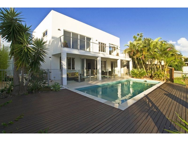 58 T E Peters Drive, Broadbeach Waters QLD 4218