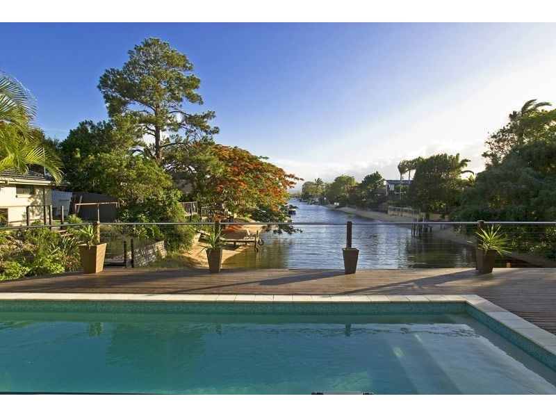 58 T E Peters Drive, Broadbeach Waters QLD 4218