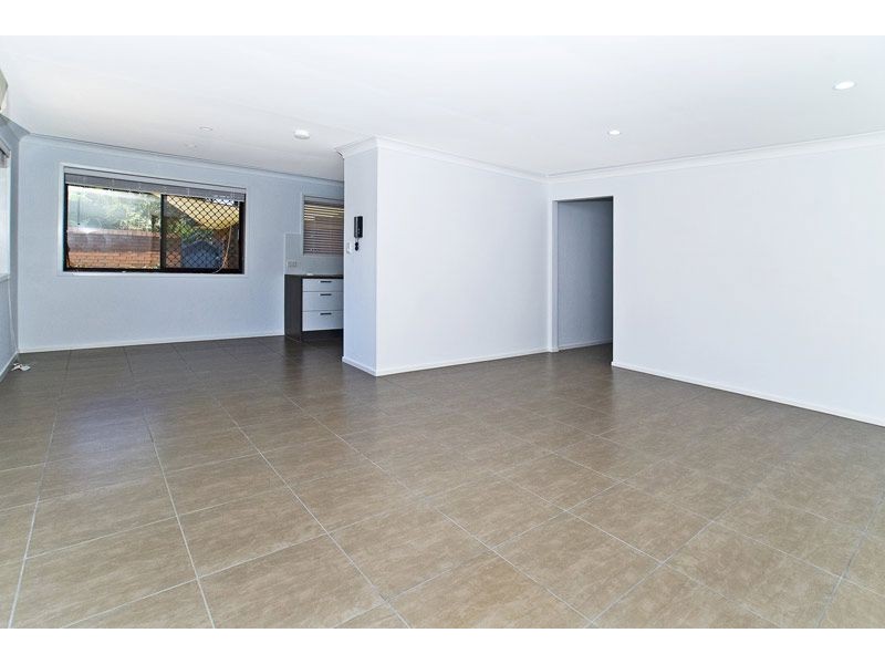 1/2 Tima Avenue, Surfers Paradise QLD 4217