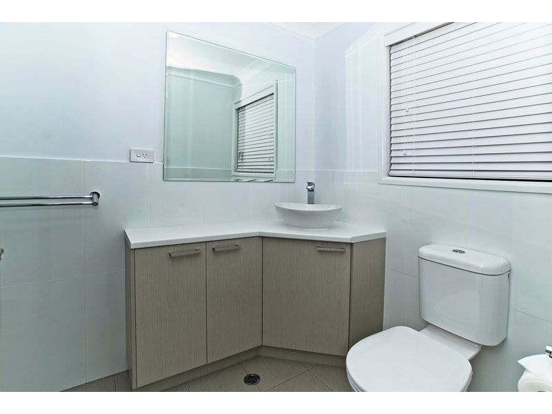 1/2 Tima Avenue, Surfers Paradise QLD 4217