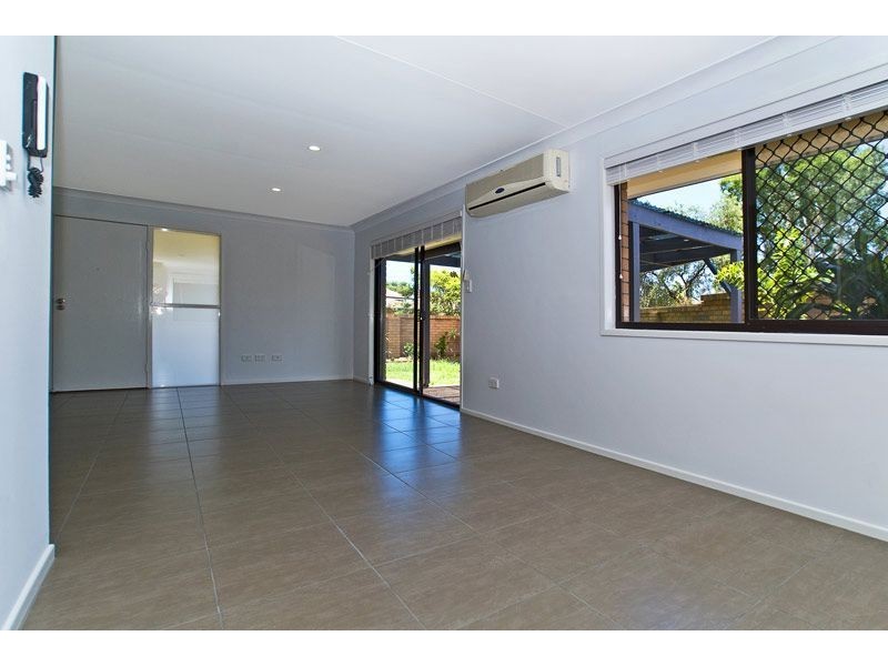 1/2 Tima Avenue, Surfers Paradise QLD 4217