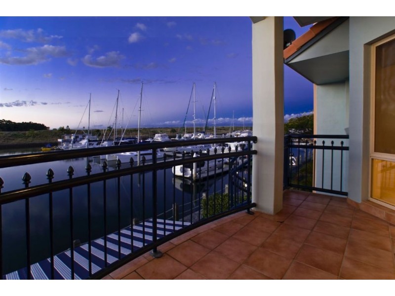 42 John Lund Drive, Hope Island QLD 4212