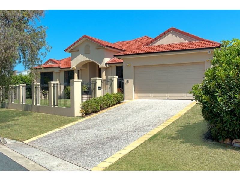 20 Merrimac Blvd, Broadbeach Waters QLD 4218