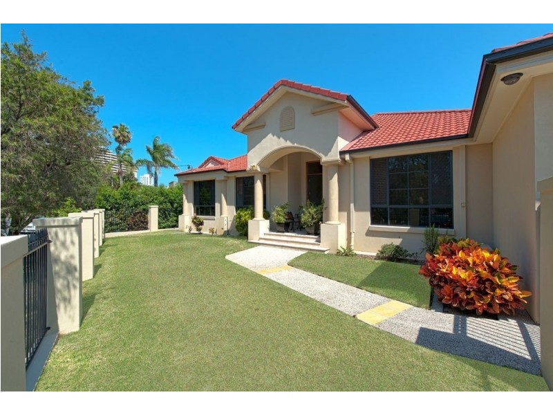 20 Merrimac Blvd, Broadbeach Waters QLD 4218