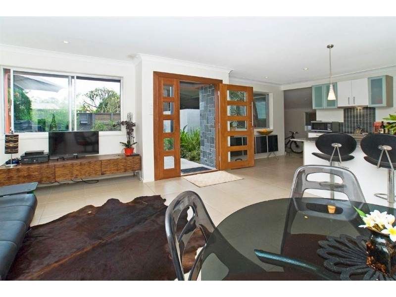 20 Shirley Street, Southport QLD 4215