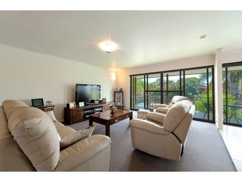 29 Witt Ave, Carrara QLD 4211
