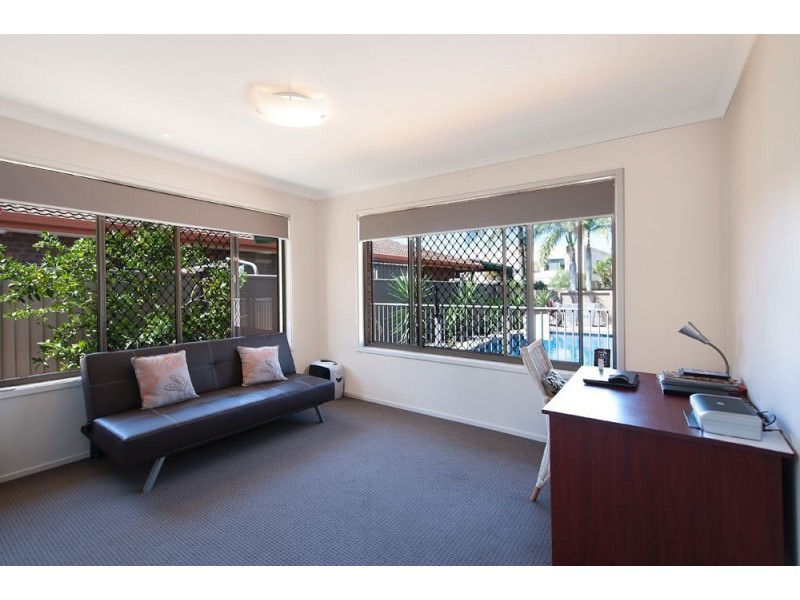 29 Witt Ave, Carrara QLD 4211