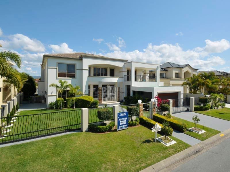 29 Sir Bruce Small Blvd, Benowa Waters QLD 4217