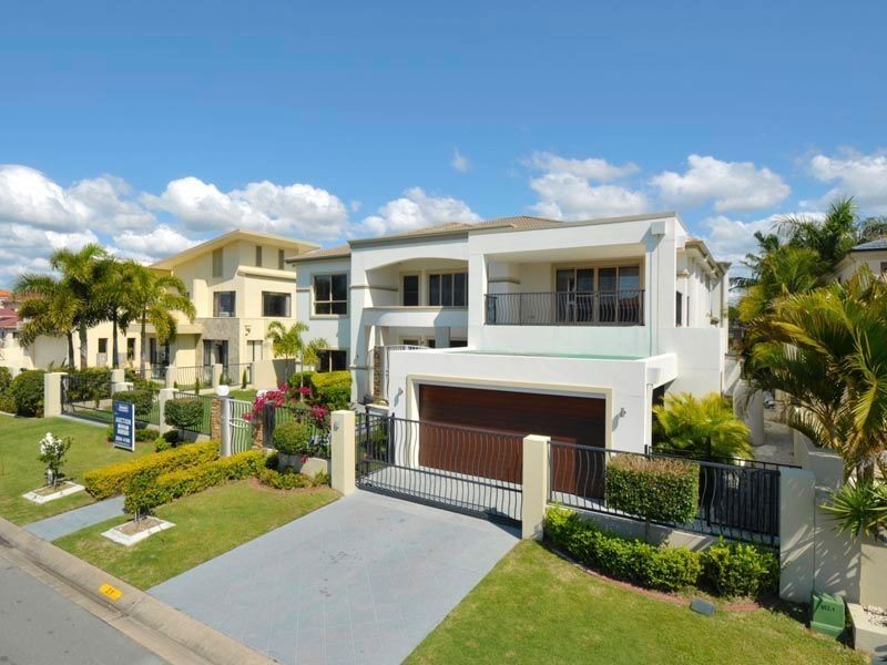 29 Sir Bruce Small Blvd, Benowa Waters QLD 4217