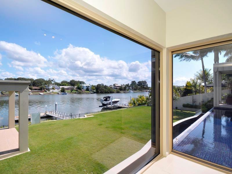 29 Sir Bruce Small Blvd, Benowa Waters QLD 4217