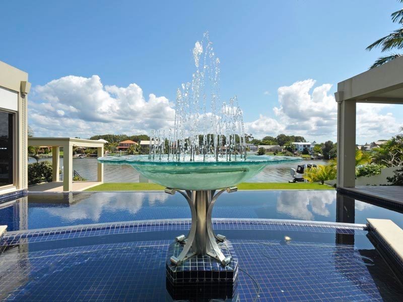 29 Sir Bruce Small Blvd, Benowa Waters QLD 4217