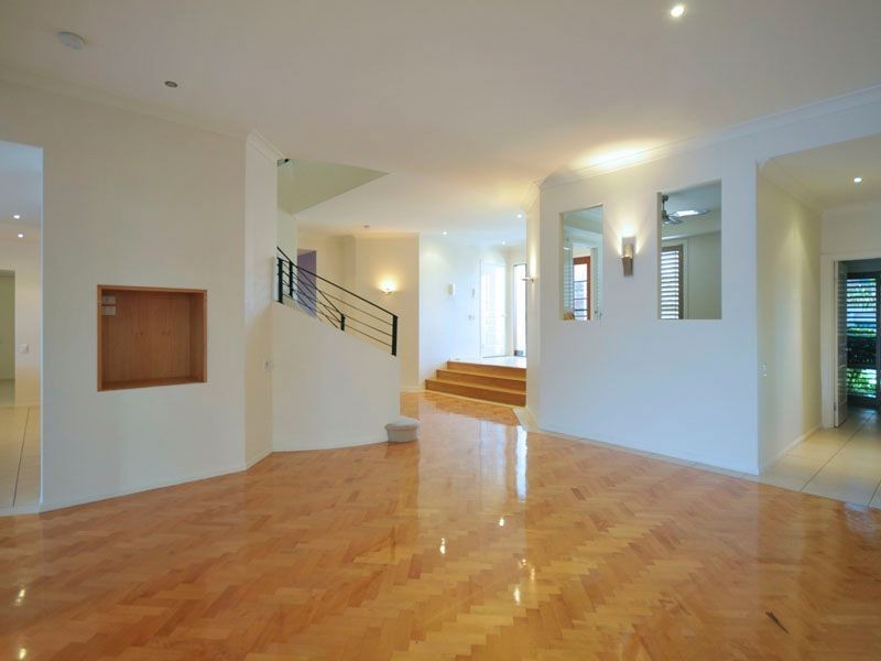 29 Sir Bruce Small Blvd, Benowa Waters QLD 4217