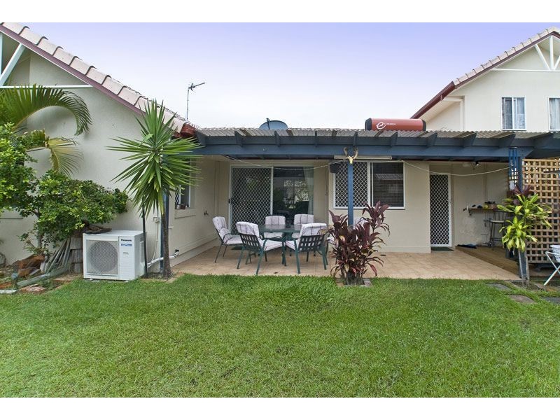 25/20 St Kevins Ave, Benowa QLD 4217