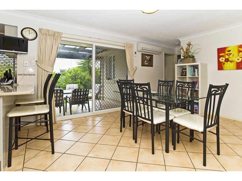 25/20 St Kevins Ave, Benowa QLD 4217