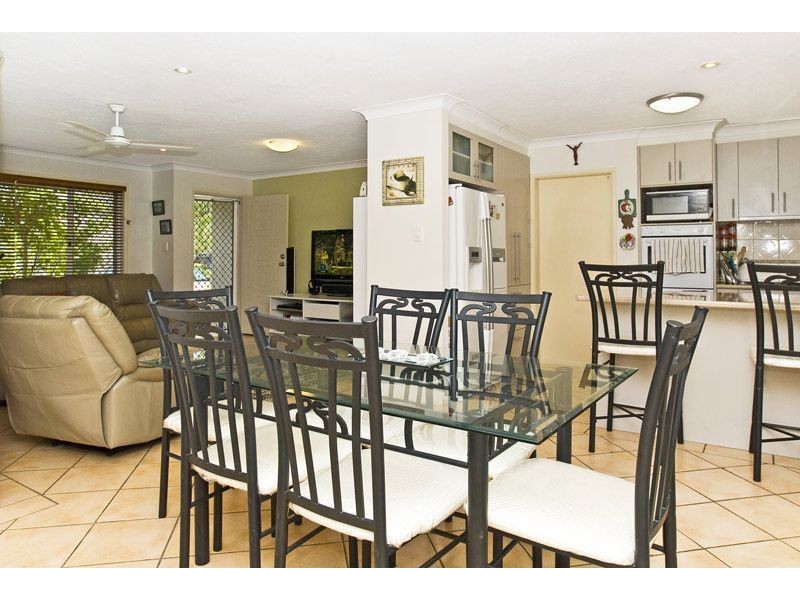 25/20 St Kevins Ave, Benowa QLD 4217