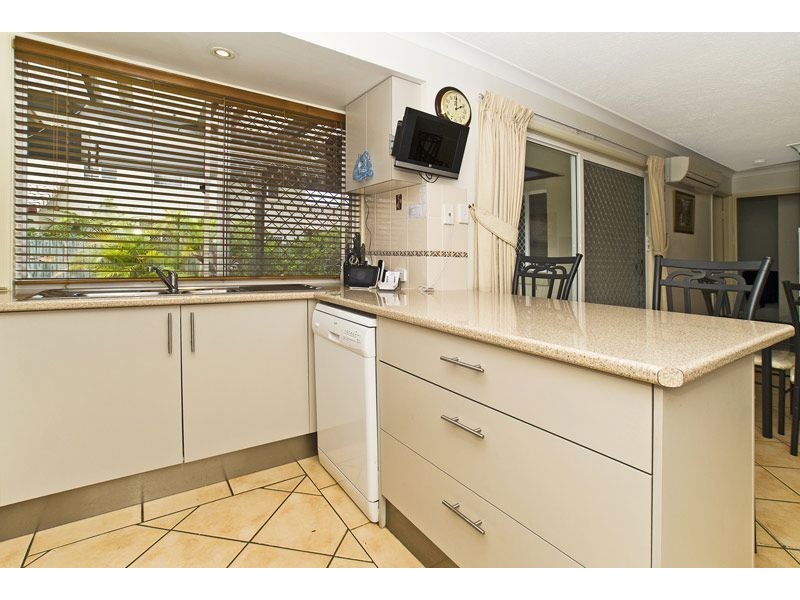 25/20 St Kevins Ave, Benowa QLD 4217