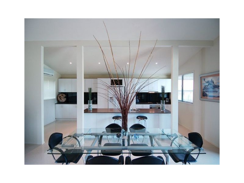 86 Salerno Street, Isle Of Capri QLD 4217