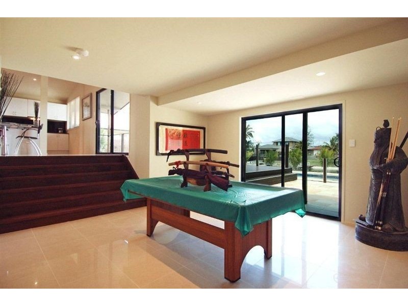 86 Salerno Street, Isle Of Capri QLD 4217