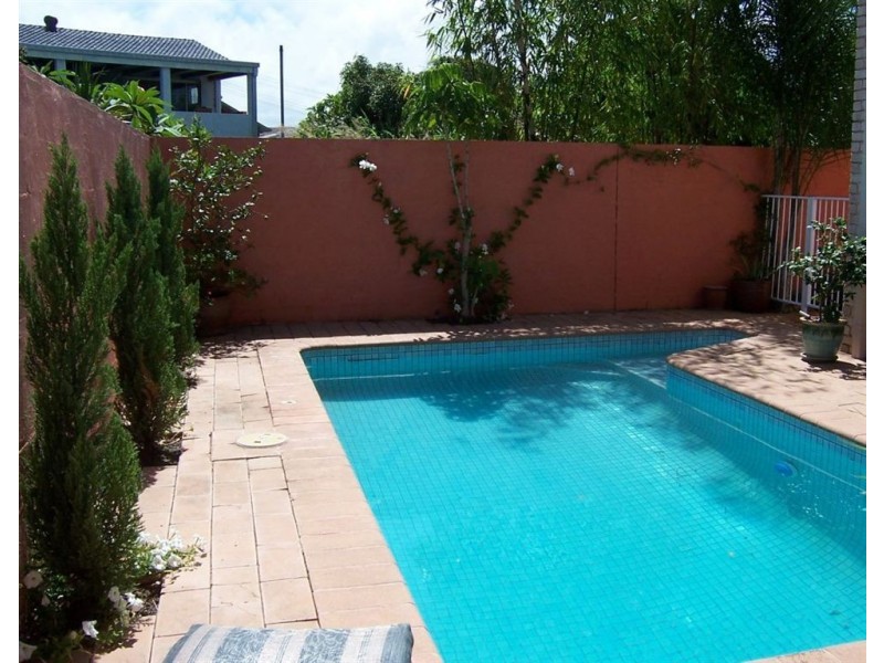 3 The Corso, Isle Of Capri QLD 4217