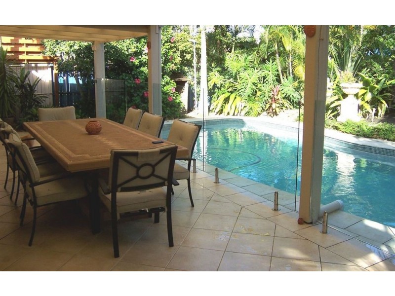 Isle Of Capri QLD 4217