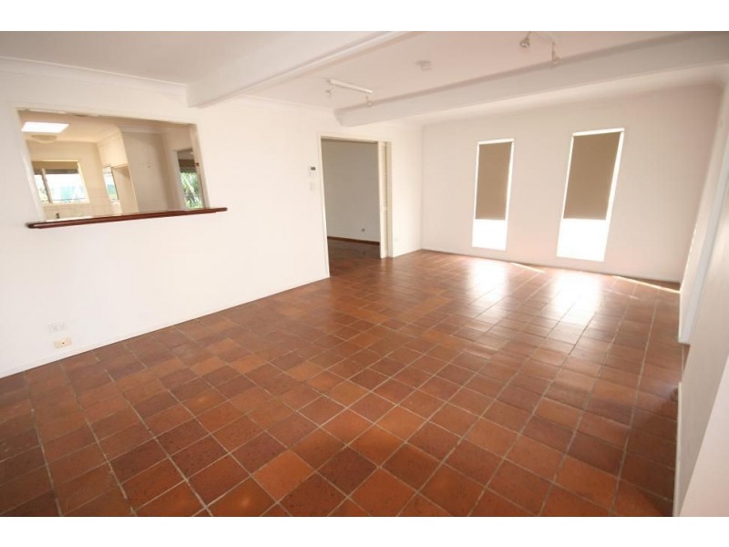 33 Brindisi Avenue, Surfers Paradise QLD 4217