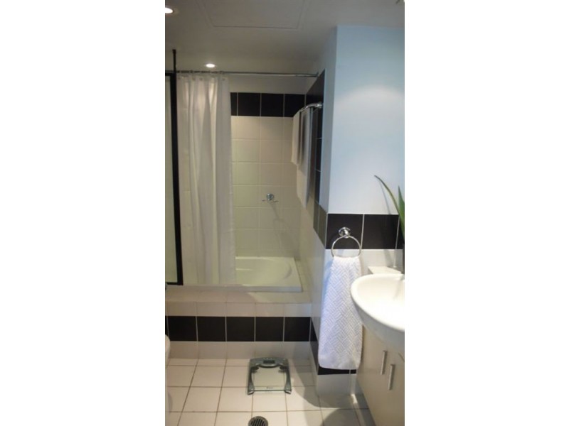 104/2865 Gold Coast Highway, Surfers Paradise QLD 4217