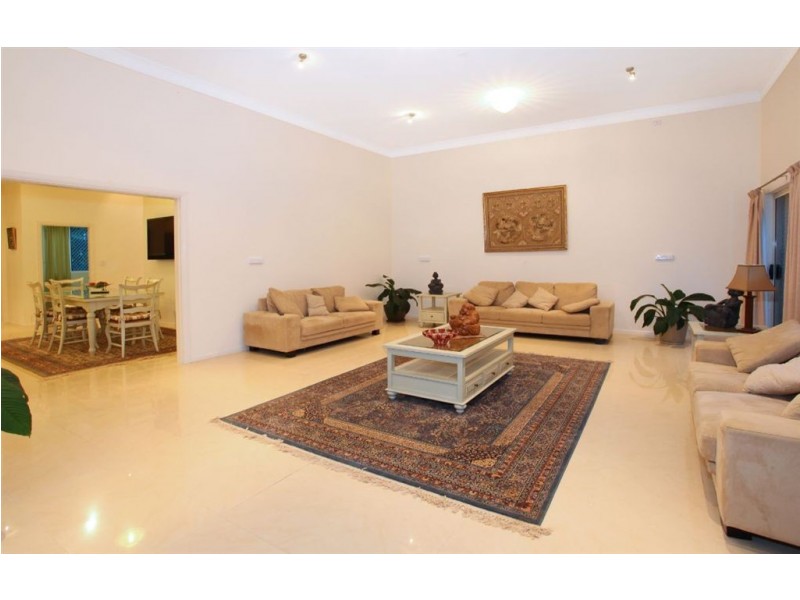 7 Mercure Place, Highland Park QLD 4211
