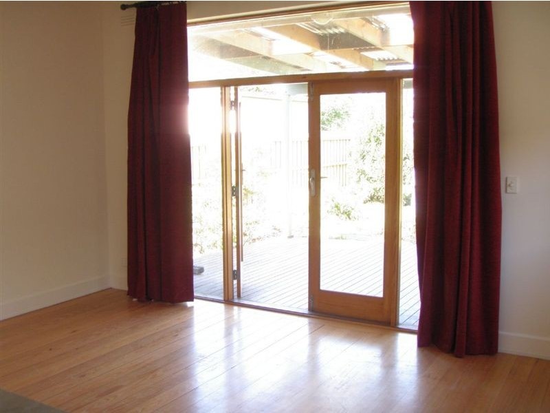 22 Thames Street, Northcote VIC 3070