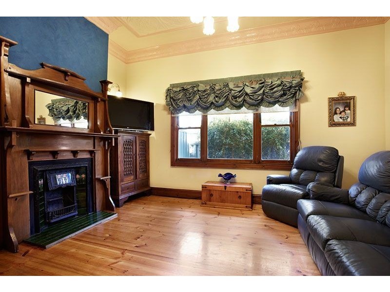 845 High Street, Regent West VIC 3072