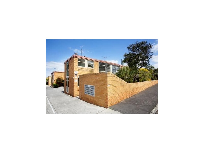 16/210 Clarke Street, Northcote VIC 3070