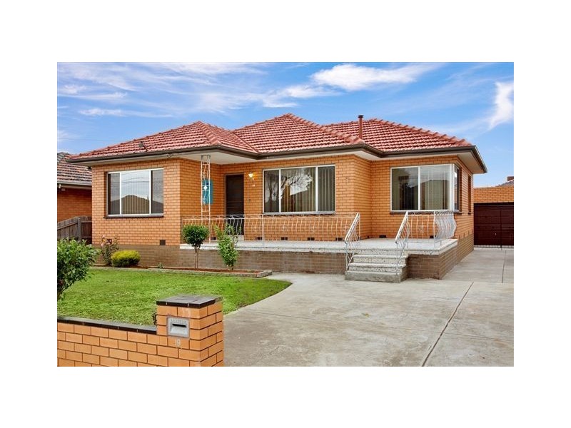 19 Heather Avenue, Thomastown VIC 3074
