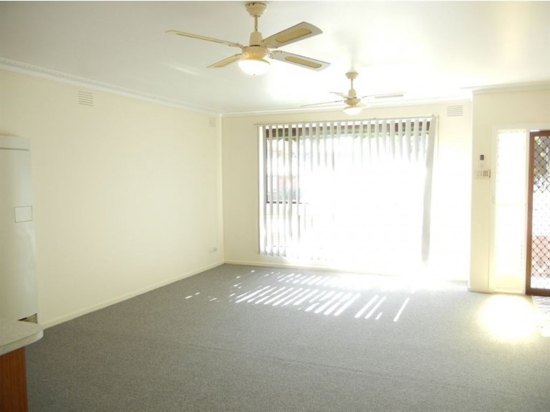 2/58 Collins Street, Thornbury VIC 3071