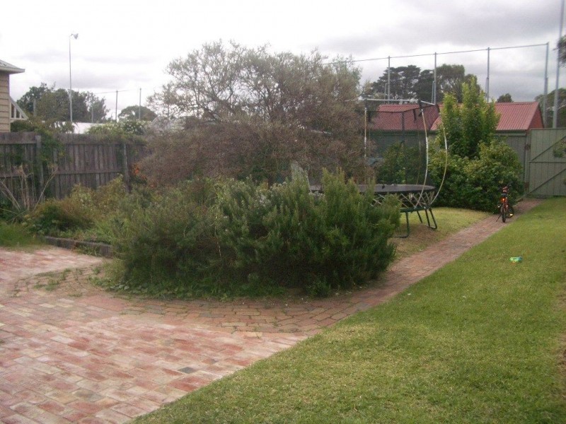 2 Crawley Street, Reservoir VIC 3073