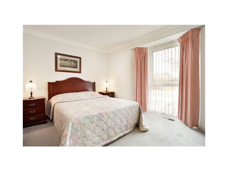 16 Epstein Street, Reservoir VIC 3073