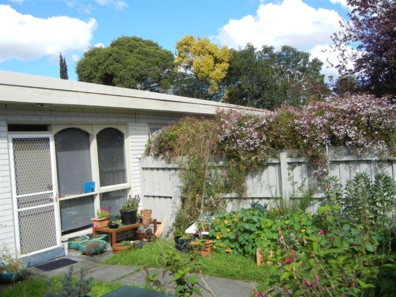 2/144 Perry Street, Fairfield VIC 3078