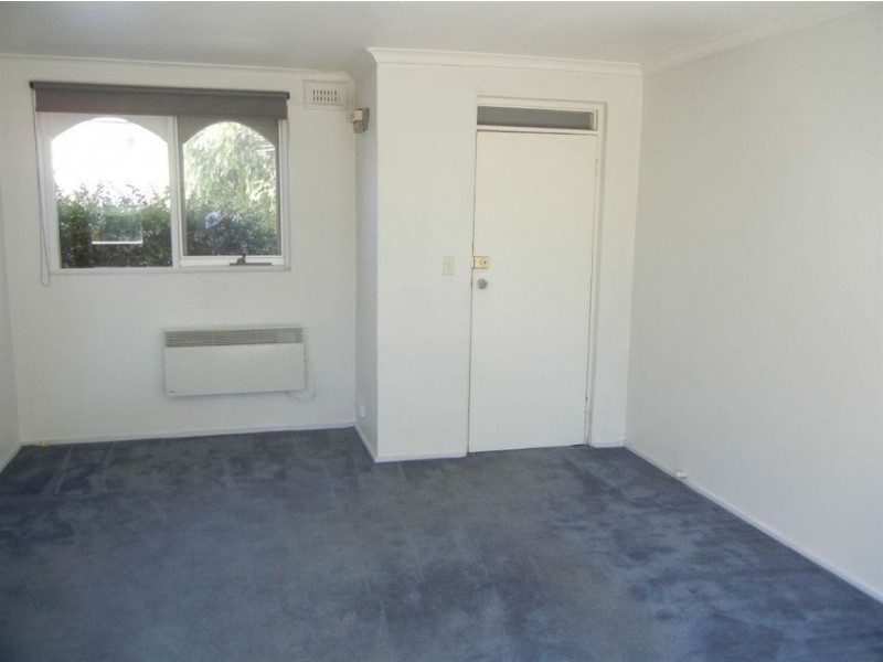 2/144 Perry Street, Fairfield VIC 3078