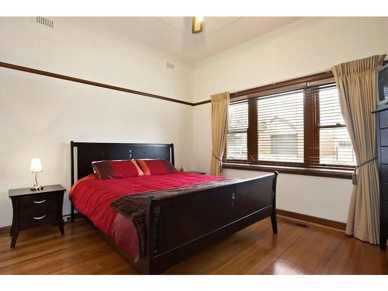 37 Tennyson Avenue, Preston VIC 3072