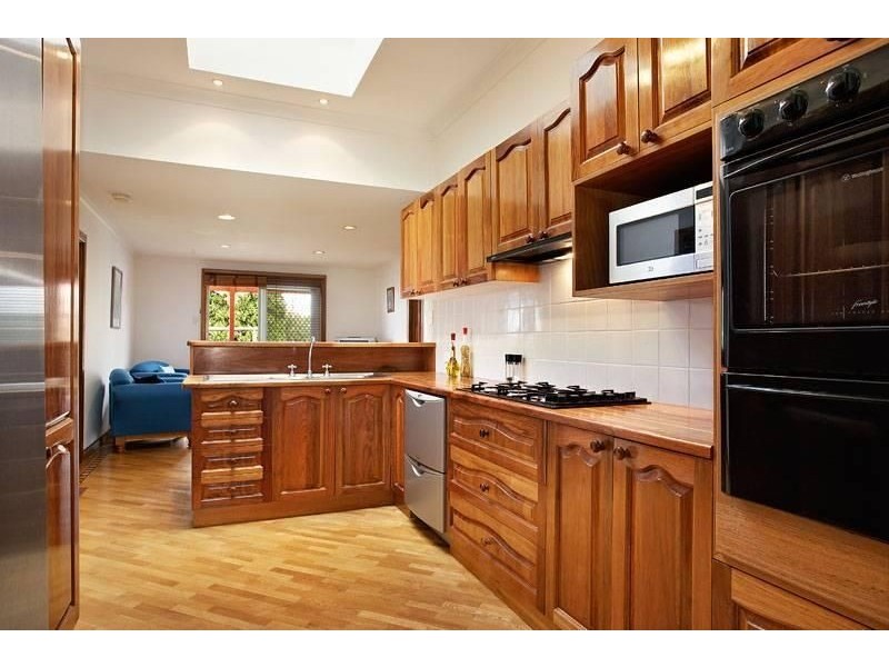 37 Tennyson Avenue, Preston VIC 3072