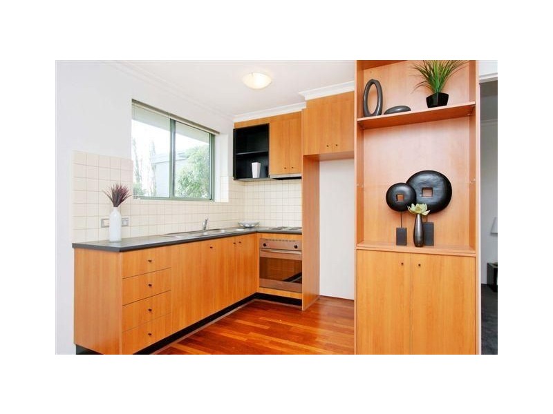 8/30 Kemp Street, Thornbury VIC 3071