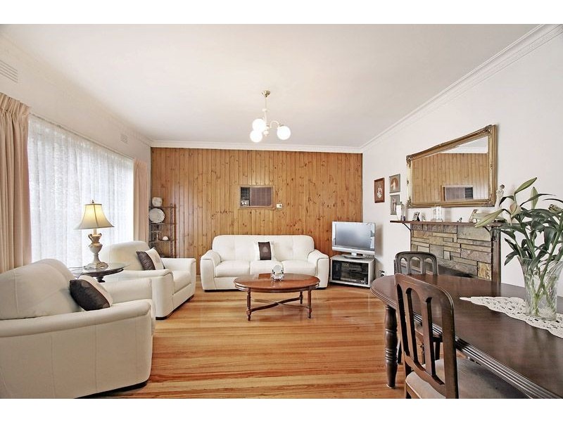 9 Jenkin Street, Reservoir VIC 3073