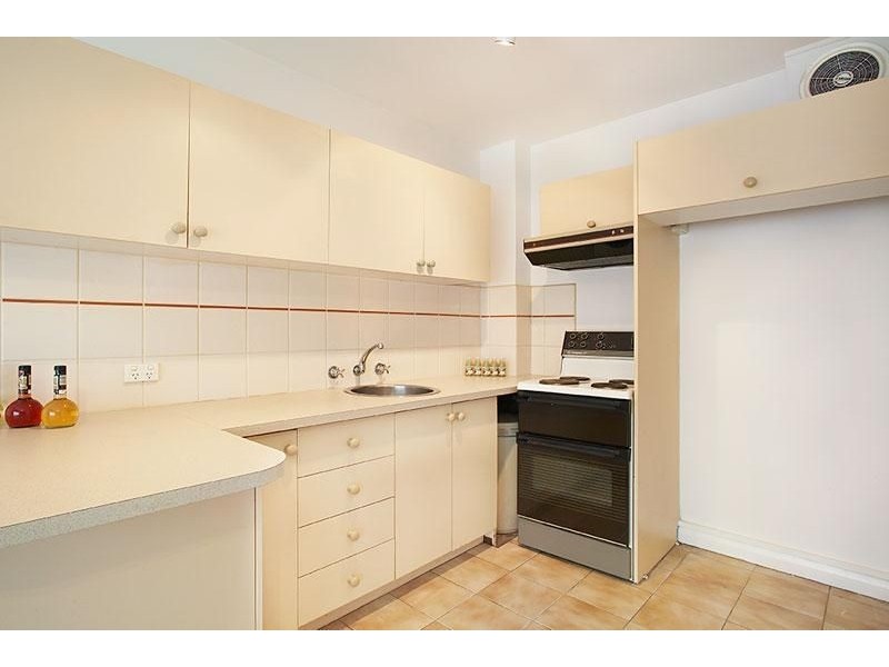 1/20 Kemp Street, Thornbury VIC 3071