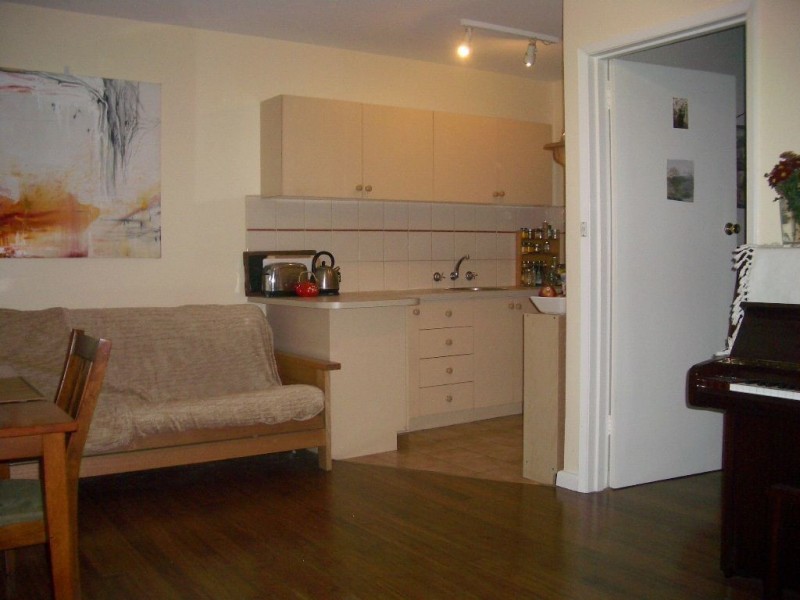 1/20 Kemp Street, Thornbury VIC 3071