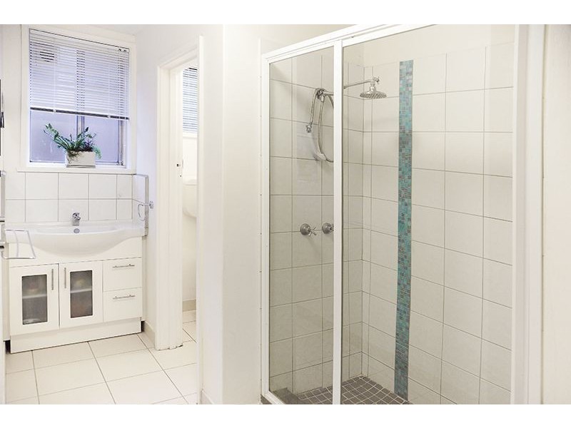 4/25 Martin Street, Thornbury VIC 3071