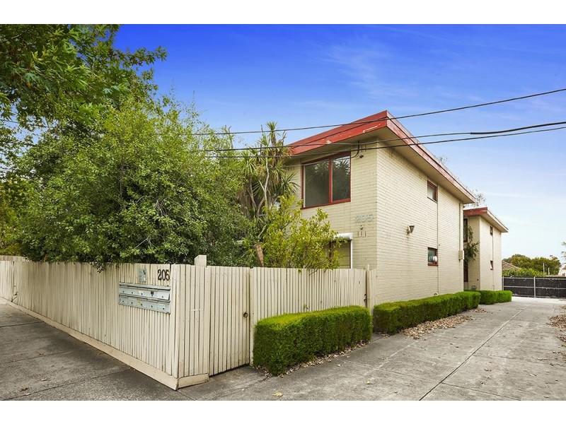 1/205 Station Street, Fairfield VIC 3078