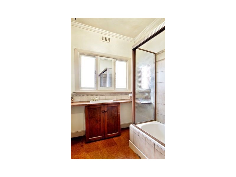 1 Goldsmith Avenue, Preston VIC 3072