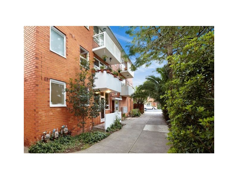 1/86 Ruskin Street, Elwood VIC 3184