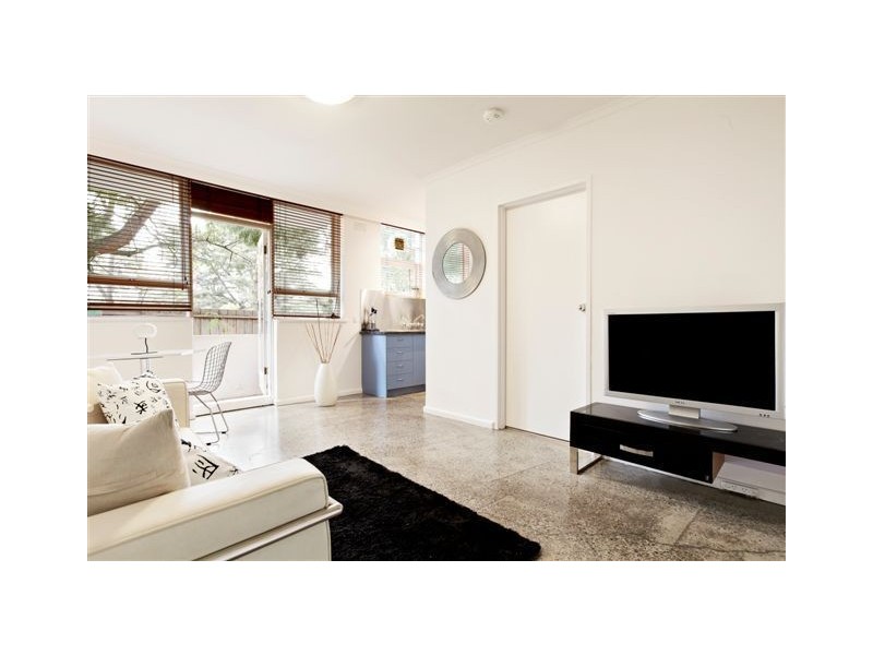 1/86 Ruskin Street, Elwood VIC 3184