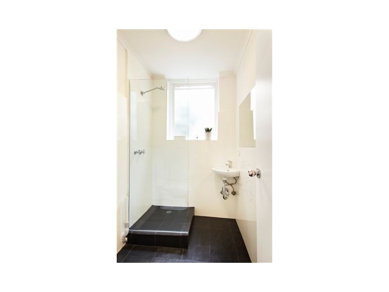 1/86 Ruskin Street, Elwood VIC 3184